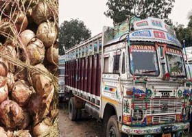 সীমান্তে ৫০০ ট্রাক পেঁয়াজ নষ্ট হচ্ছে!